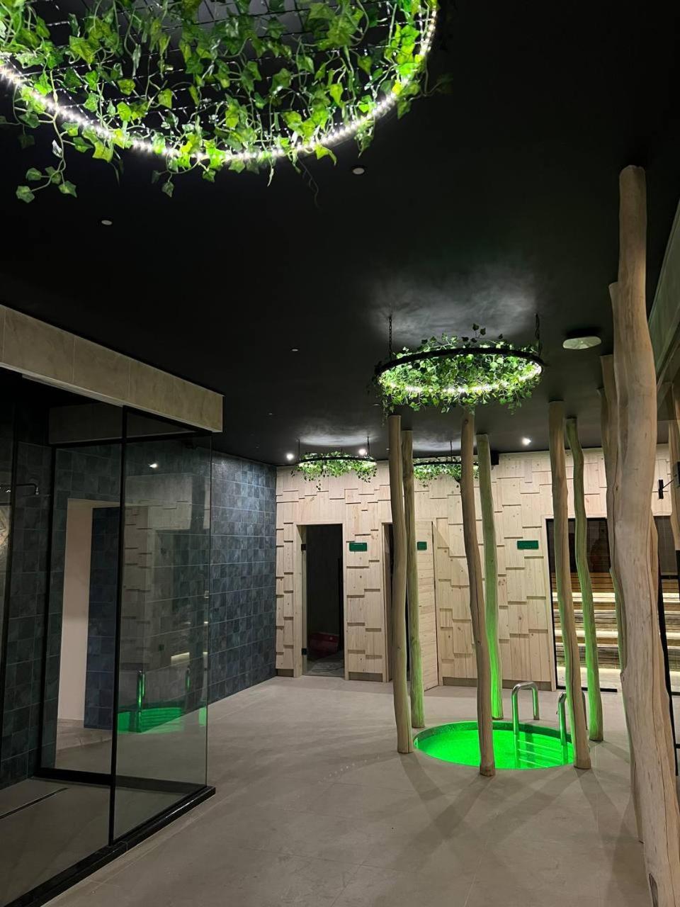Гетьман Готель & Spa Chortkiv Extérieur photo