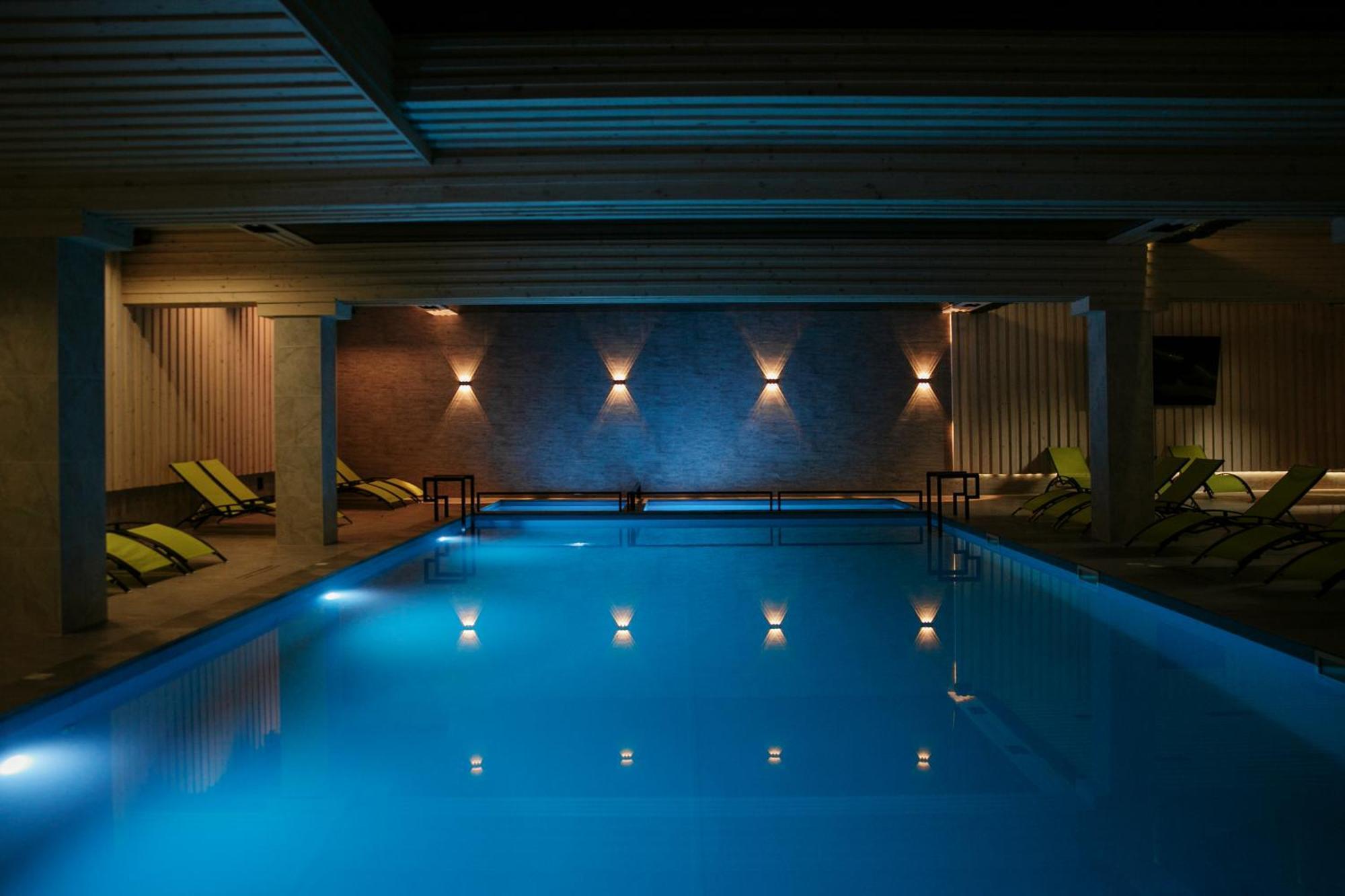 Гетьман Готель & Spa Chortkiv Extérieur photo