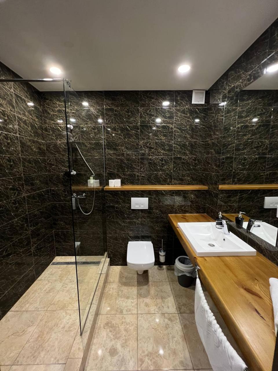 Гетьман Готель & Spa Chortkiv Extérieur photo